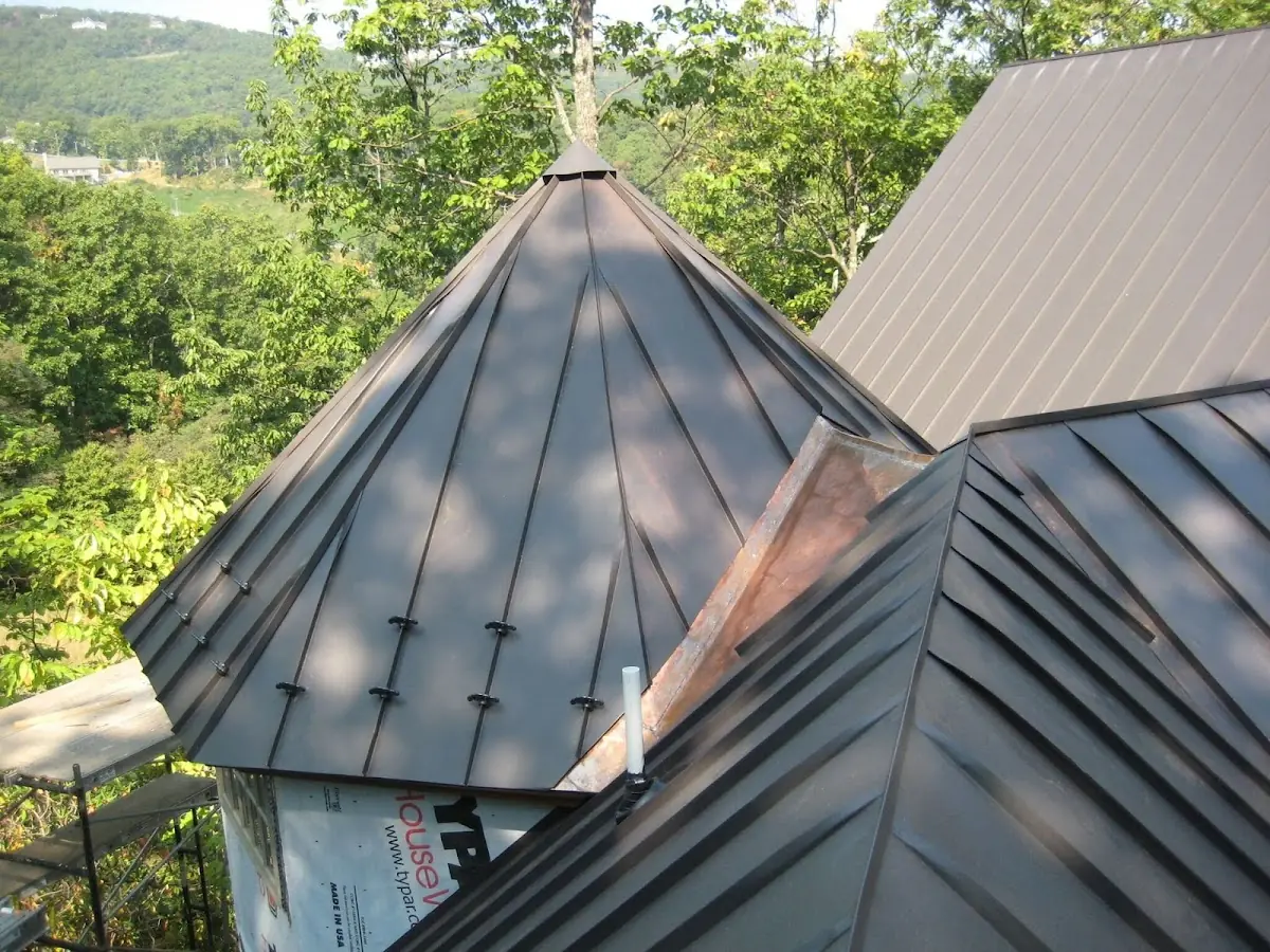 Professional Gutter Cleaning by Craftsman Roofing in Wickenburg